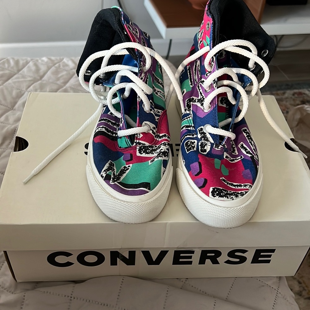 ESSENTIALS Converse